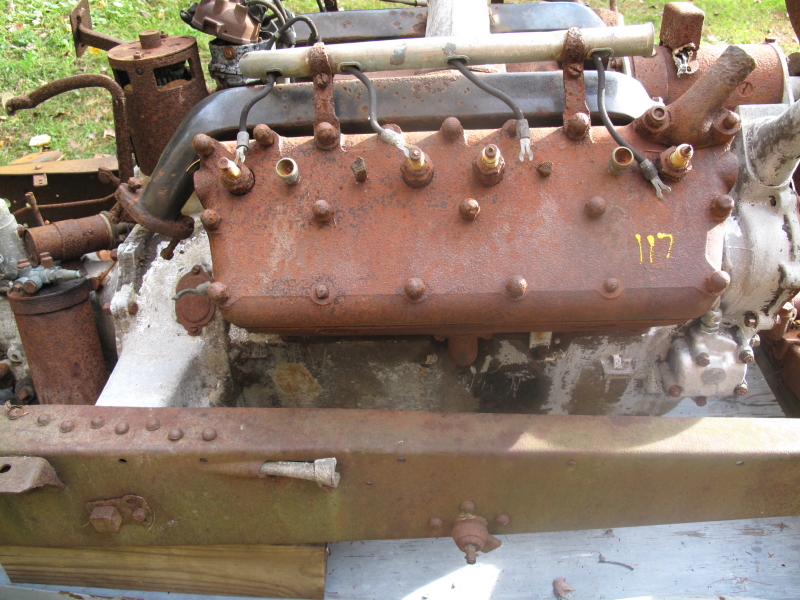 ANTIQUE CADILLAC ENGINE